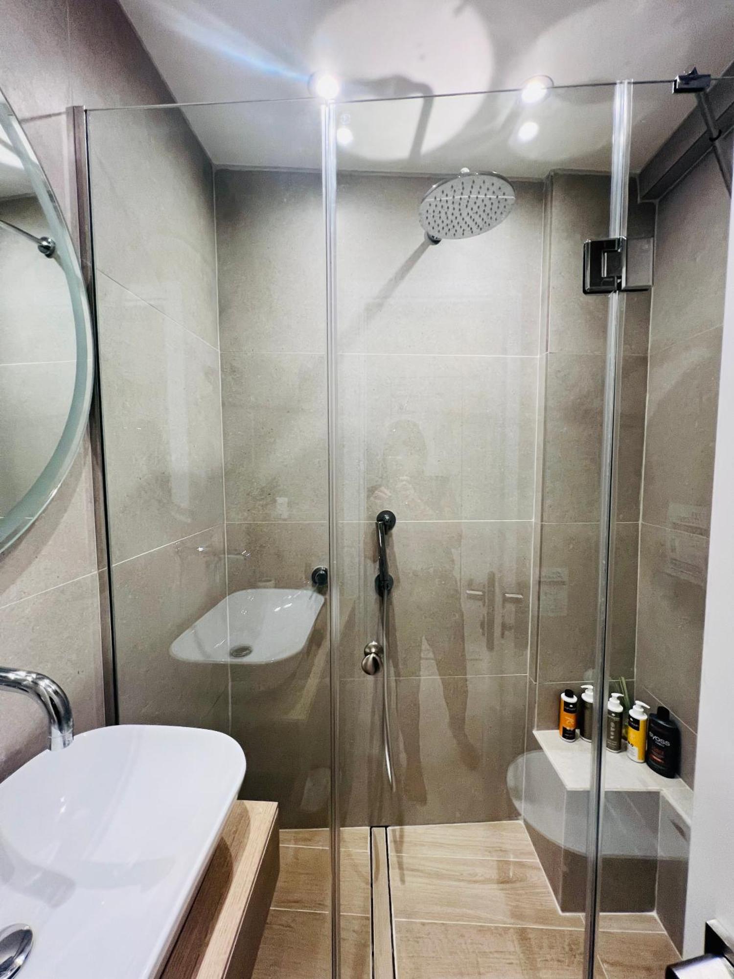 Kk Athens Fine Stay Bagian luar foto